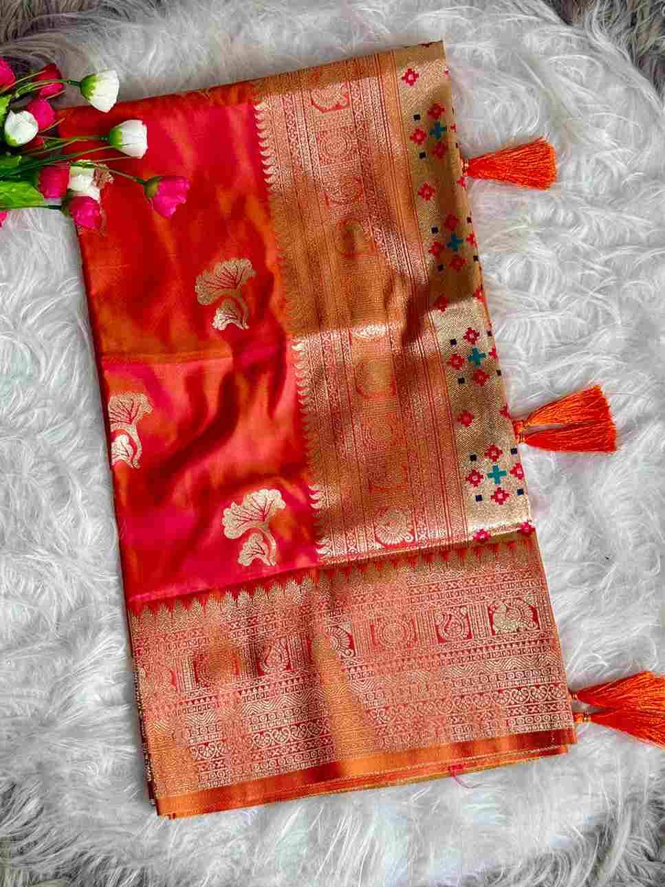 Vv-18 By Fashid Wholesale 01 To 08 Series Indian Traditional Wear Collection Beautiful Stylish Fancy Colorful Party Wear & Occasional Wear Paithani Silk Sarees At Wholesale Price