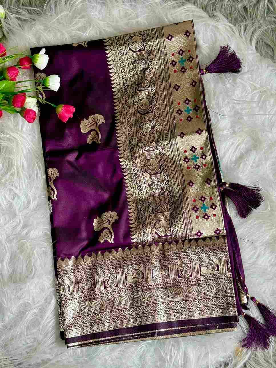 Vv-18 By Fashid Wholesale 01 To 08 Series Indian Traditional Wear Collection Beautiful Stylish Fancy Colorful Party Wear & Occasional Wear Paithani Silk Sarees At Wholesale Price