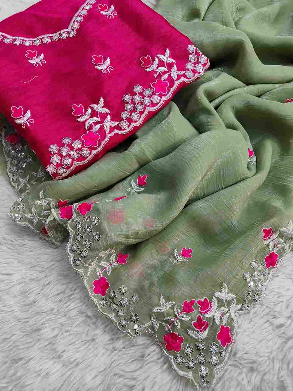 Vs-Sarita By Fashid Wholesale 01 To 04 Series Indian Traditional Wear Collection Beautiful Stylish Fancy Colorful Party Wear & Occasional Wear Pure Crunchy Silk Sarees At Wholesale Price