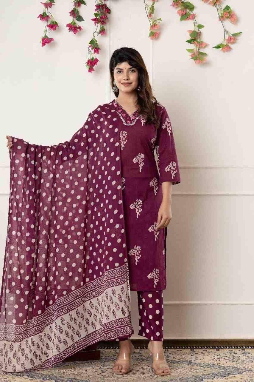 Stuti By Fashid Wholesale 01 To 17 Series Beautiful Stylish Festive Suits Fancy Colorful Casual Wear & Ethnic Wear & Ready To Wear Pure Cotton Dresses At Wholesale Price