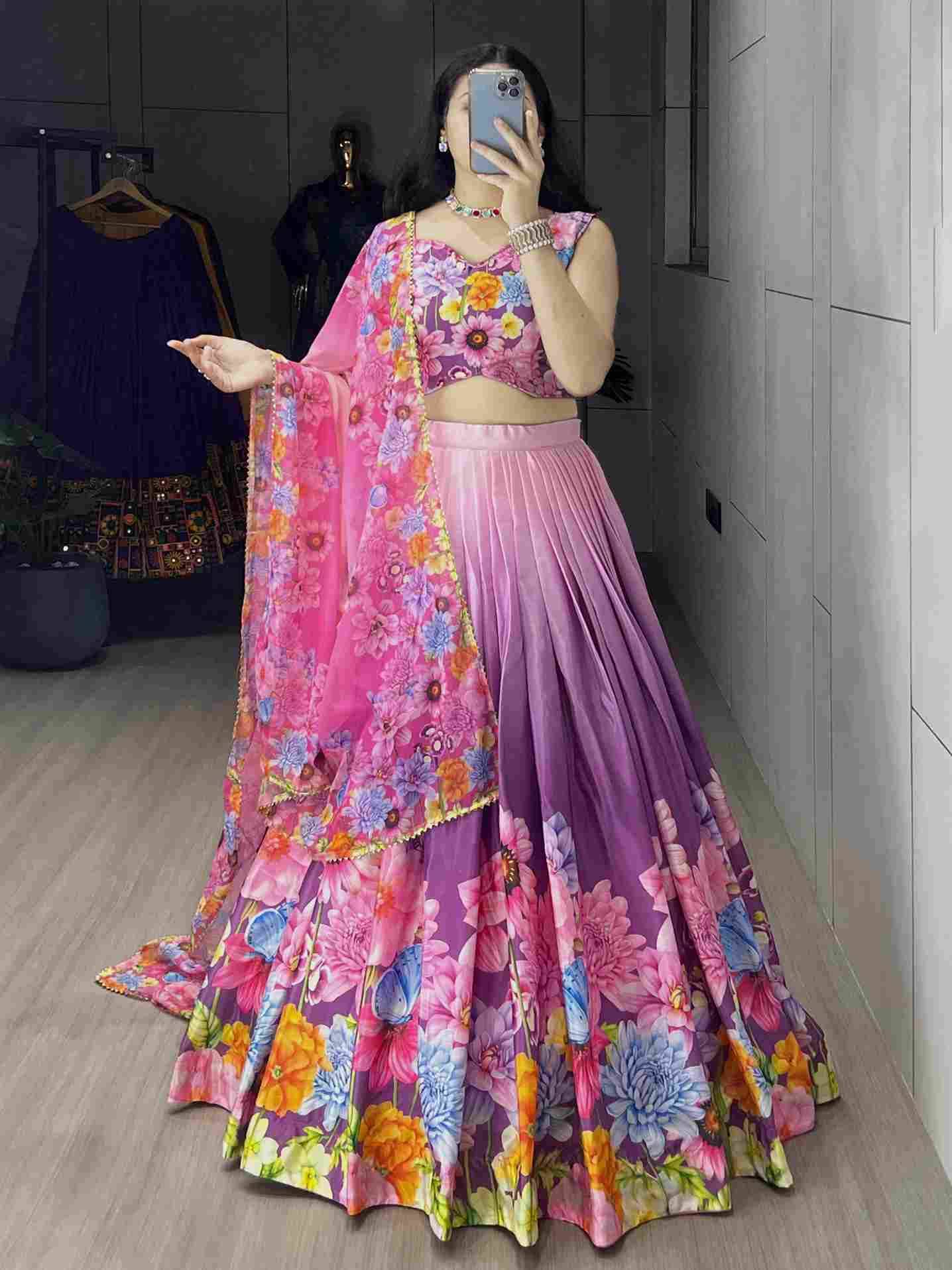 Gr-9043 By Fashid Wholesale Navratri Wear Collection Beautiful Stylish Colorful Fancy Party Wear & Occasional Wear Heavy Chinnon Lehengas At Wholesale Price