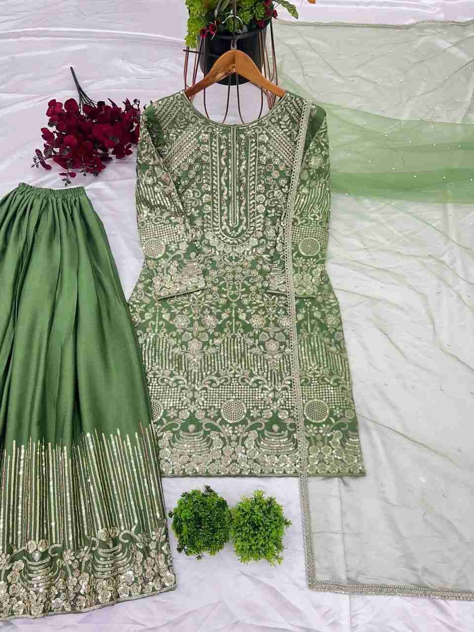 Sf-1031 By Fashid Wholesale 01 To 02 Series Beautiful Festive Suits Stylish Fancy Colorful Casual Wear & Ethnic Wear Pure Chinnon Silk Dresses At Wholesale Price