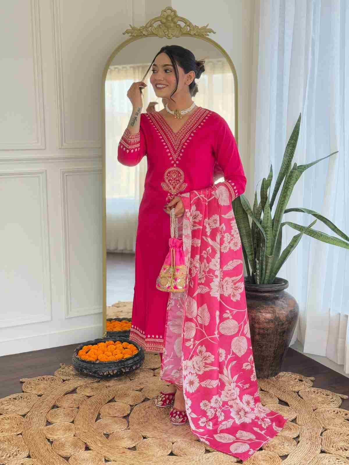 Dc-117 By Fashid Wholesale 01 To 02 Series Beautiful Stylish Festive Suits Fancy Colorful Casual Wear & Ethnic Wear & Ready To Wear Georgette Dresses At Wholesale Price
