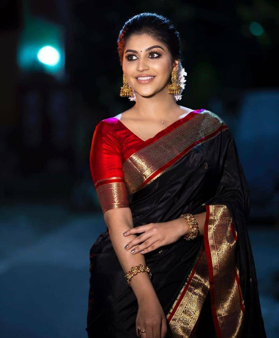 Kp-3032 By Fashid Wholesale Indian Traditional Wear Collection Beautiful Stylish Fancy Colorful Party Wear & Occasional Wear Soft Lichi Silk Saree Sarees At Wholesale Price