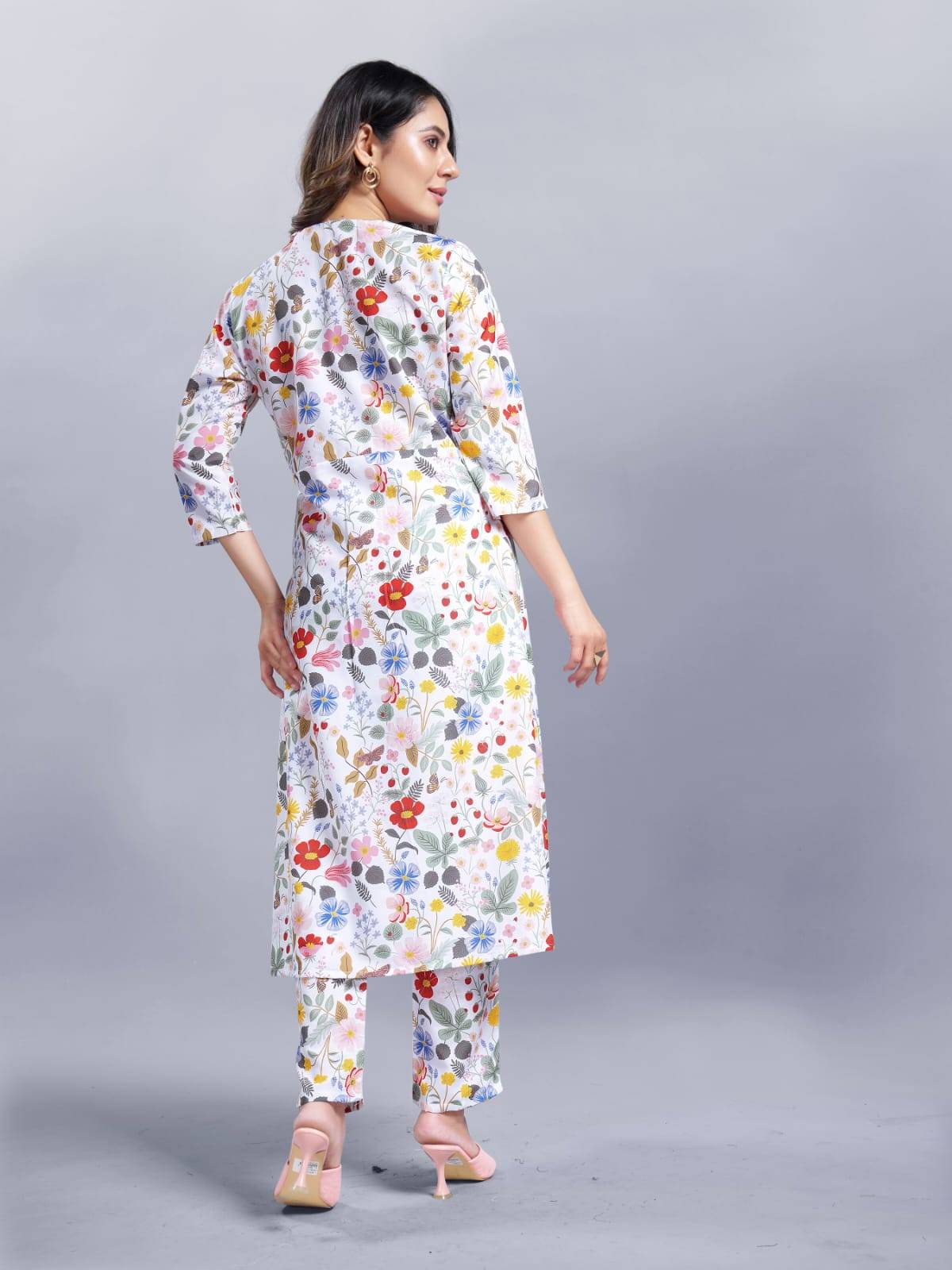 Srr-101 By Fashid Wholesale 01 To 03 Series Beautiful Stylish Festive Suits Fancy Colorful Casual Wear & Ethnic Wear & Ready To Wear Soft Cotton Dresses At Wholesale Price
