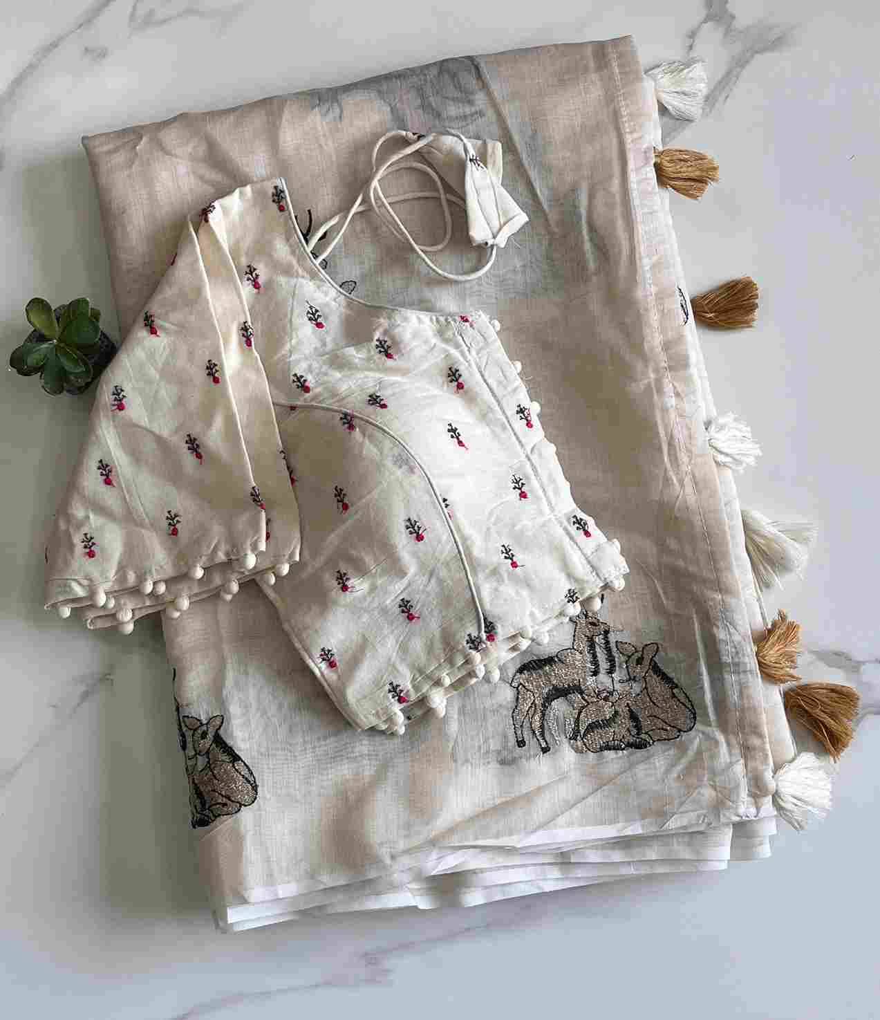 Deer By Fashid Wholesale 01 To 14 Series Indian Traditional Wear Collection Beautiful Stylish Fancy Colorful Party Wear & Occasional Wear Chanderi Sarees At Wholesale Price