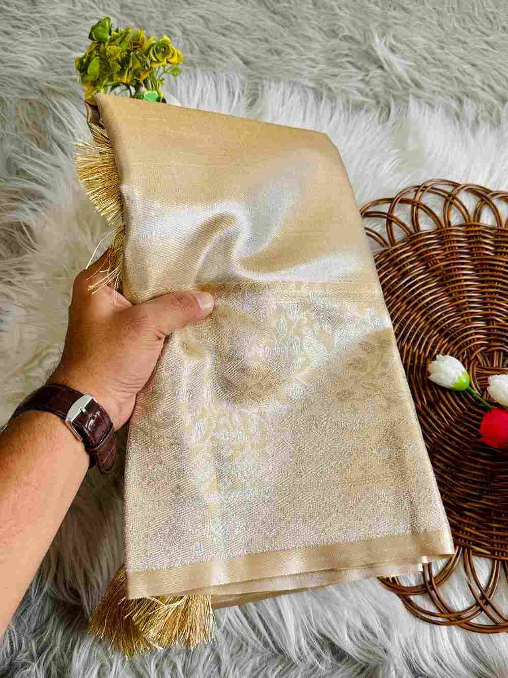 Vv-24 By Fashid Wholesale 01 To 08 Series Indian Traditional Wear Collection Beautiful Stylish Fancy Colorful Party Wear & Occasional Wear Tissue Silk Sarees At Wholesale Price
