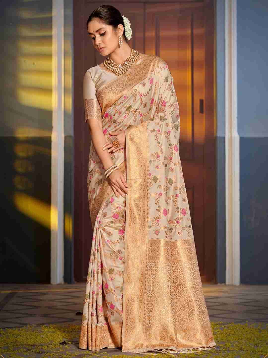 Swarnika By Fashid Wholesale 5117 To 5122 Series Indian Traditional Wear Collection Beautiful Stylish Fancy Colorful Party Wear & Occasional Wear Banarasi Silk Sarees At Wholesale Price