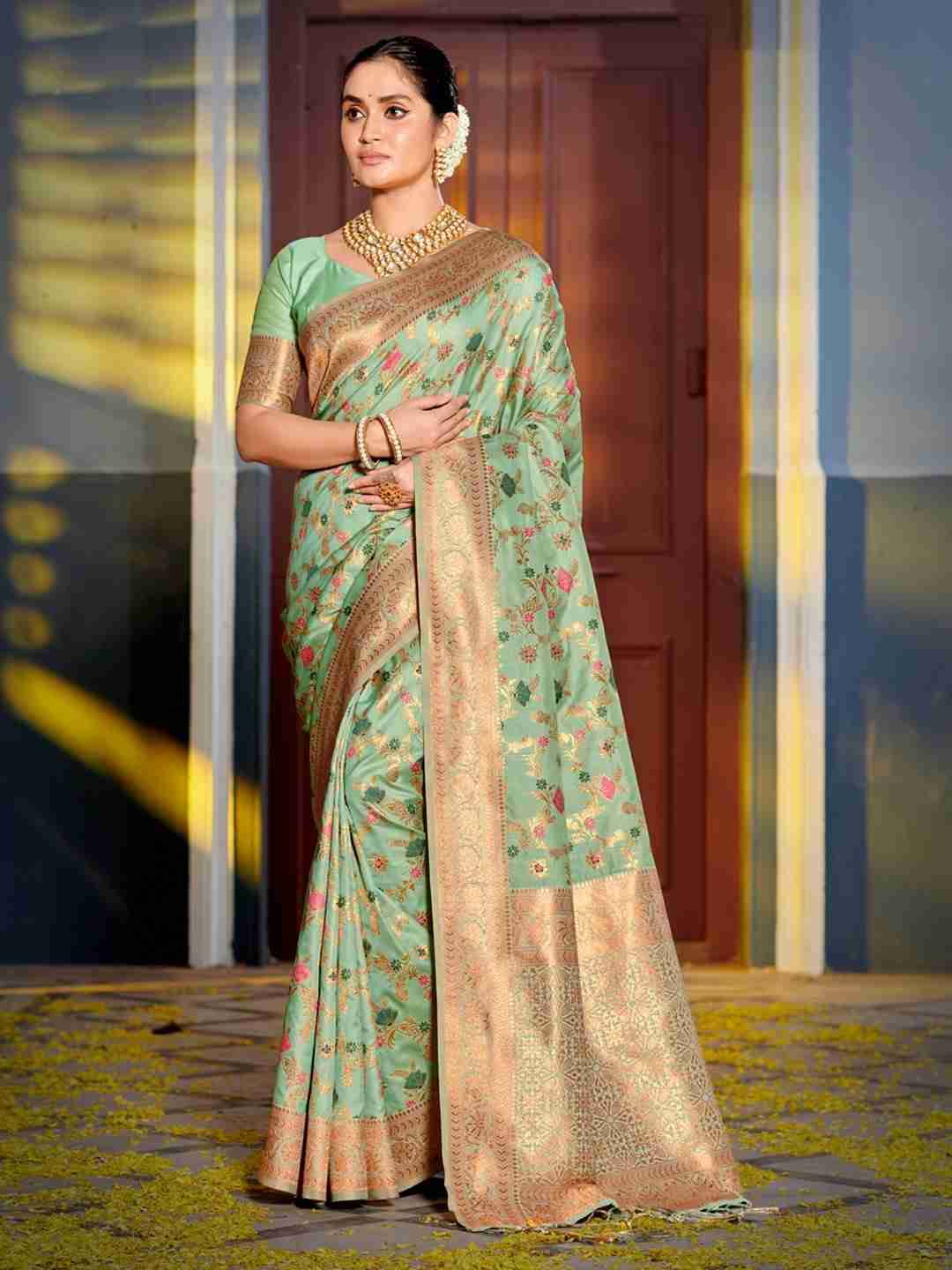 Swarnika By Fashid Wholesale 5117 To 5122 Series Indian Traditional Wear Collection Beautiful Stylish Fancy Colorful Party Wear & Occasional Wear Banarasi Silk Sarees At Wholesale Price