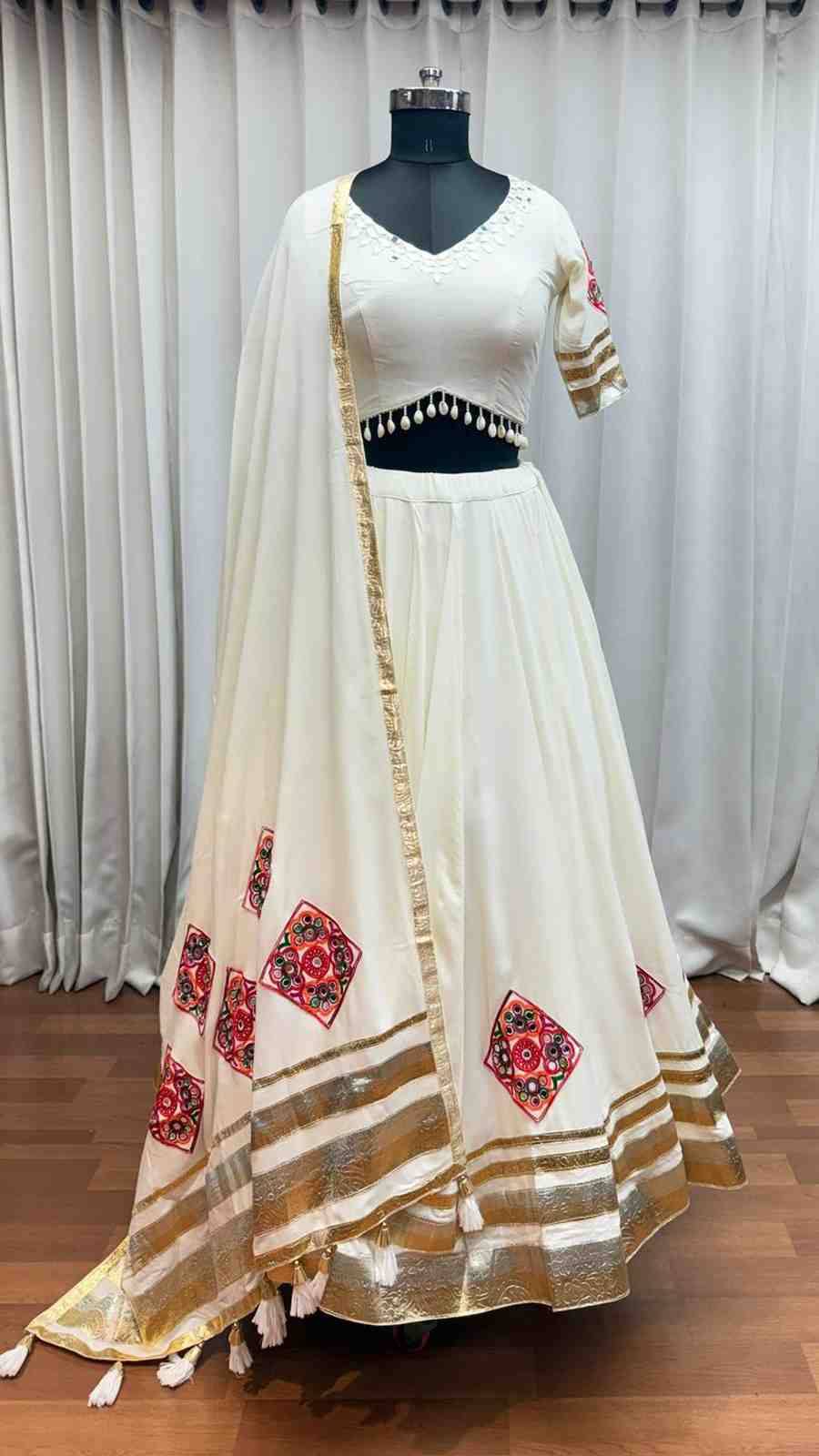 Raas Vol-19 By Shubhkala 11001 To 11006 Series Navratri Wear Collection Beautiful Stylish Colorful Fancy Party Wear & Occasional Wear Viscose Rayon Lehengas At Wholesale Price