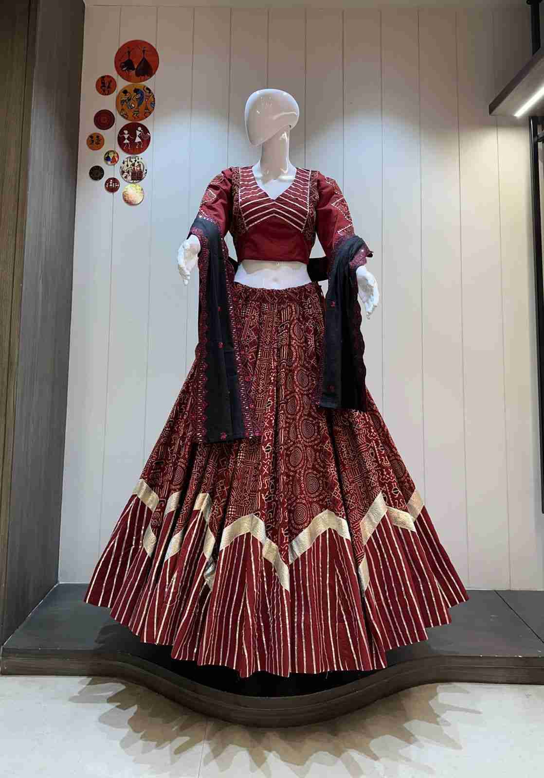 Ah-Kutchhi Leriya By Fashid Wholesale 01 To 02 Series Navratri Wear Collection Beautiful Stylish Colorful Fancy Party Wear & Occasional Wear Pure Kutchhi Print Lehengas At Wholesale Price