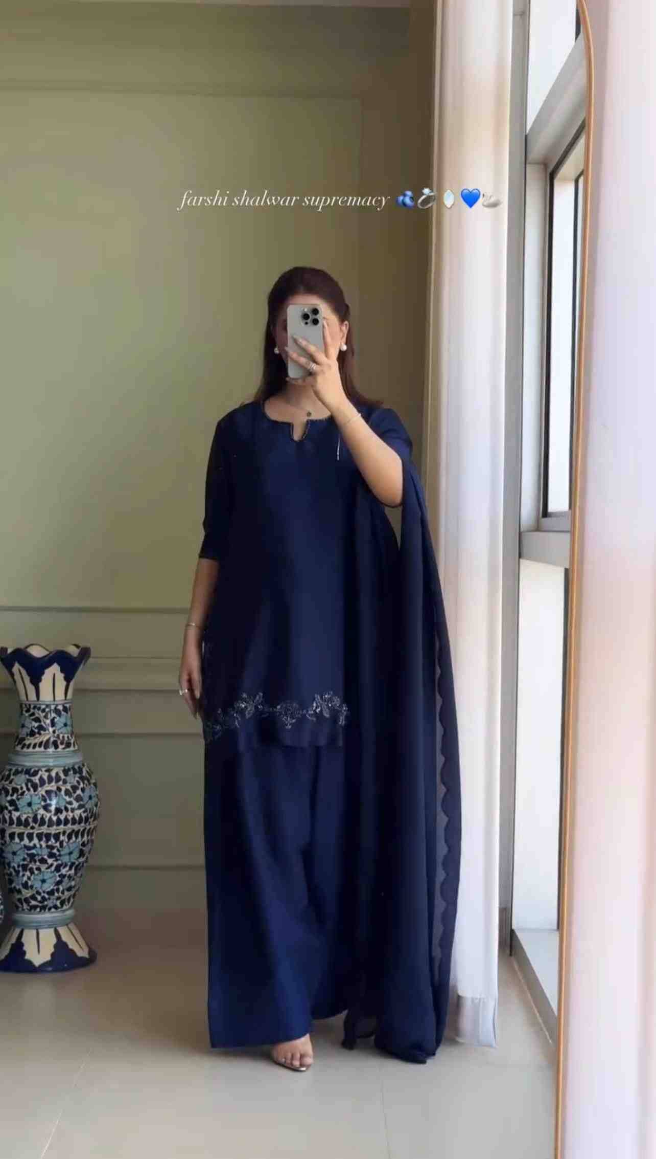 Sf-1043 By Fashid Wholesale 01 To 03 Series Beautiful Suits Colorful Stylish Fancy Casual Wear & Ethnic Wear Heavy Natural Crepe Silk Dresses At Wholesale Price