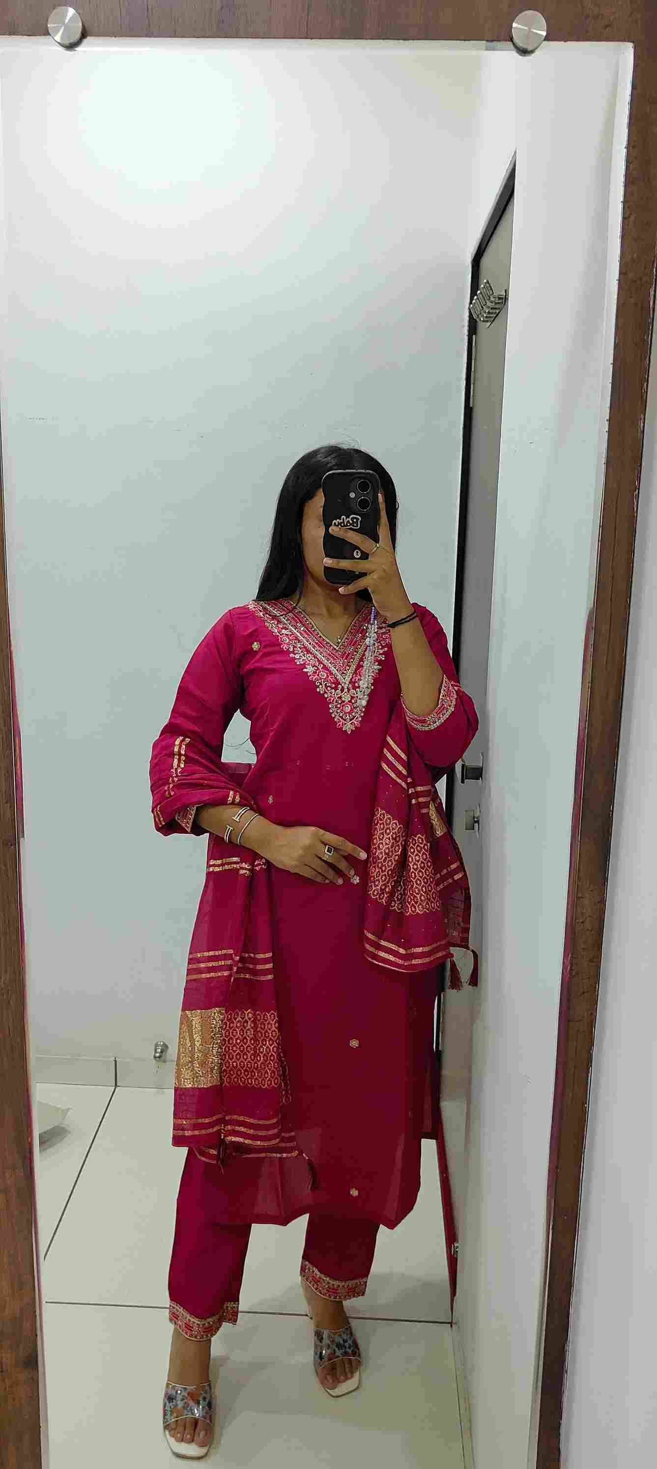 Vtd-09 By Fashid Wholesale Beautiful Festive Suits Colorful Stylish Fancy Casual Wear & Ethnic Wear Roman Silk Dresses At Wholesale Price