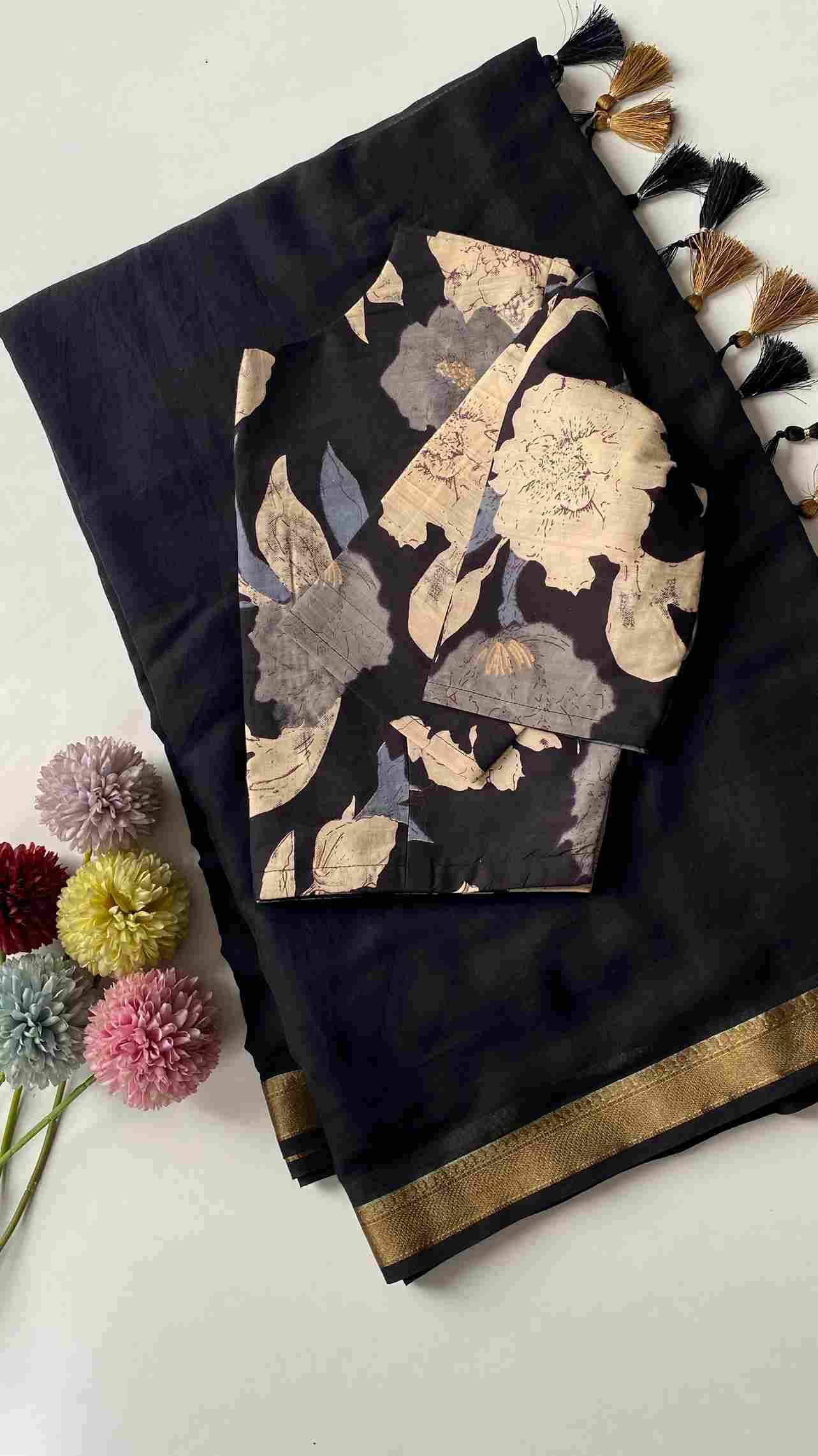 Vt-1210 By Fashid Wholesale 01 To 02 Series Indian Traditional Wear Collection Beautiful Stylish Fancy Colorful Party Wear & Occasional Wear Pure Mal Cotton Sarees At Wholesale Price