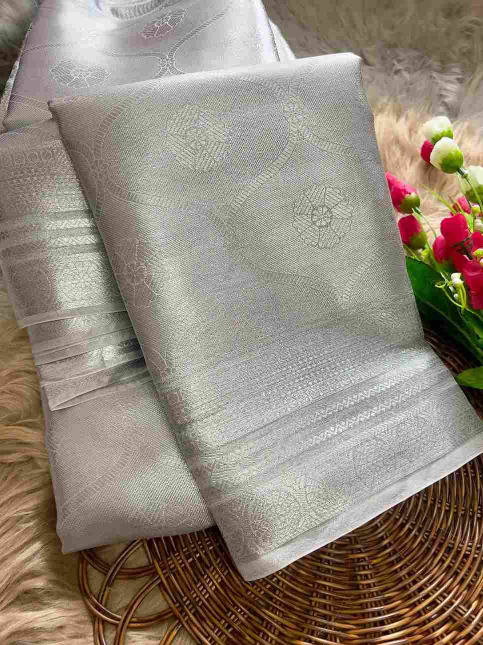Vv-29 By Fashid Wholesale Indian Traditional Wear Collection Beautiful Stylish Fancy Colorful Party Wear & Occasional Wear Tissue Silk Sarees At Wholesale Price