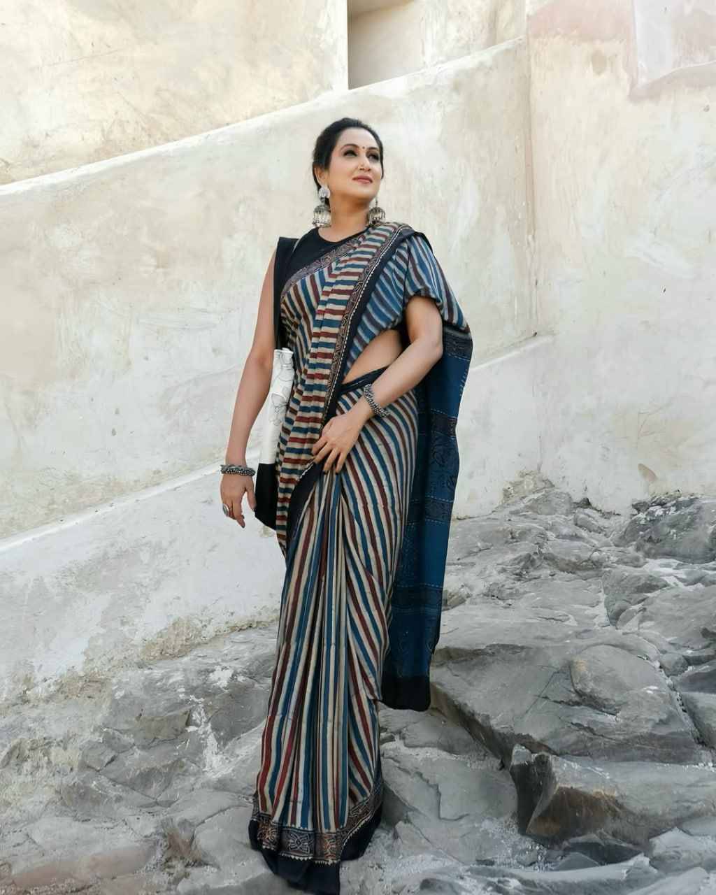 Pc-25 By Fashid Wholesale 01 To 12 Series Indian Traditional Wear Collection Beautiful Stylish Fancy Colorful Party Wear & Occasional Wear Model Silk Sarees At Wholesale Price