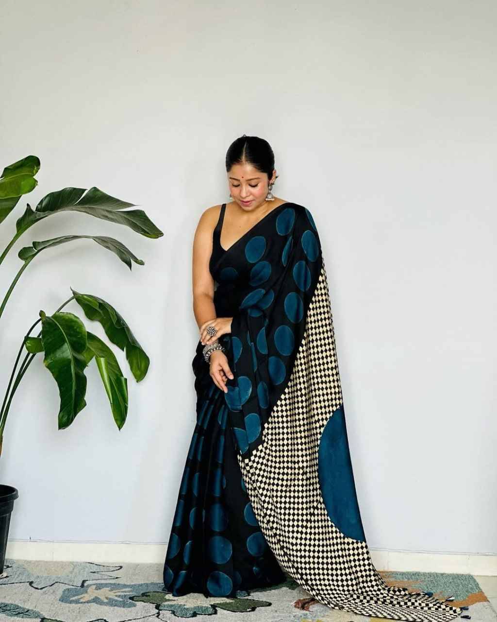 Pc-25 By Fashid Wholesale 01 To 12 Series Indian Traditional Wear Collection Beautiful Stylish Fancy Colorful Party Wear & Occasional Wear Model Silk Sarees At Wholesale Price