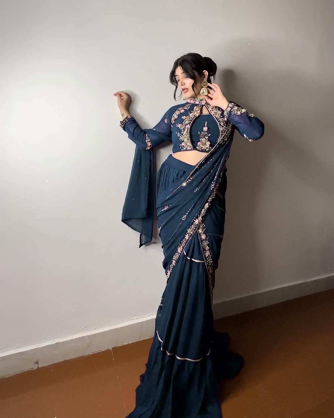 Pc-27 By Fashid Wholesale 01 To 06 Series Navratri Wear Collection Beautiful Stylish Colorful Fancy Party Wear & Occasional Wear Faux Georgette Lehengas At Wholesale Price