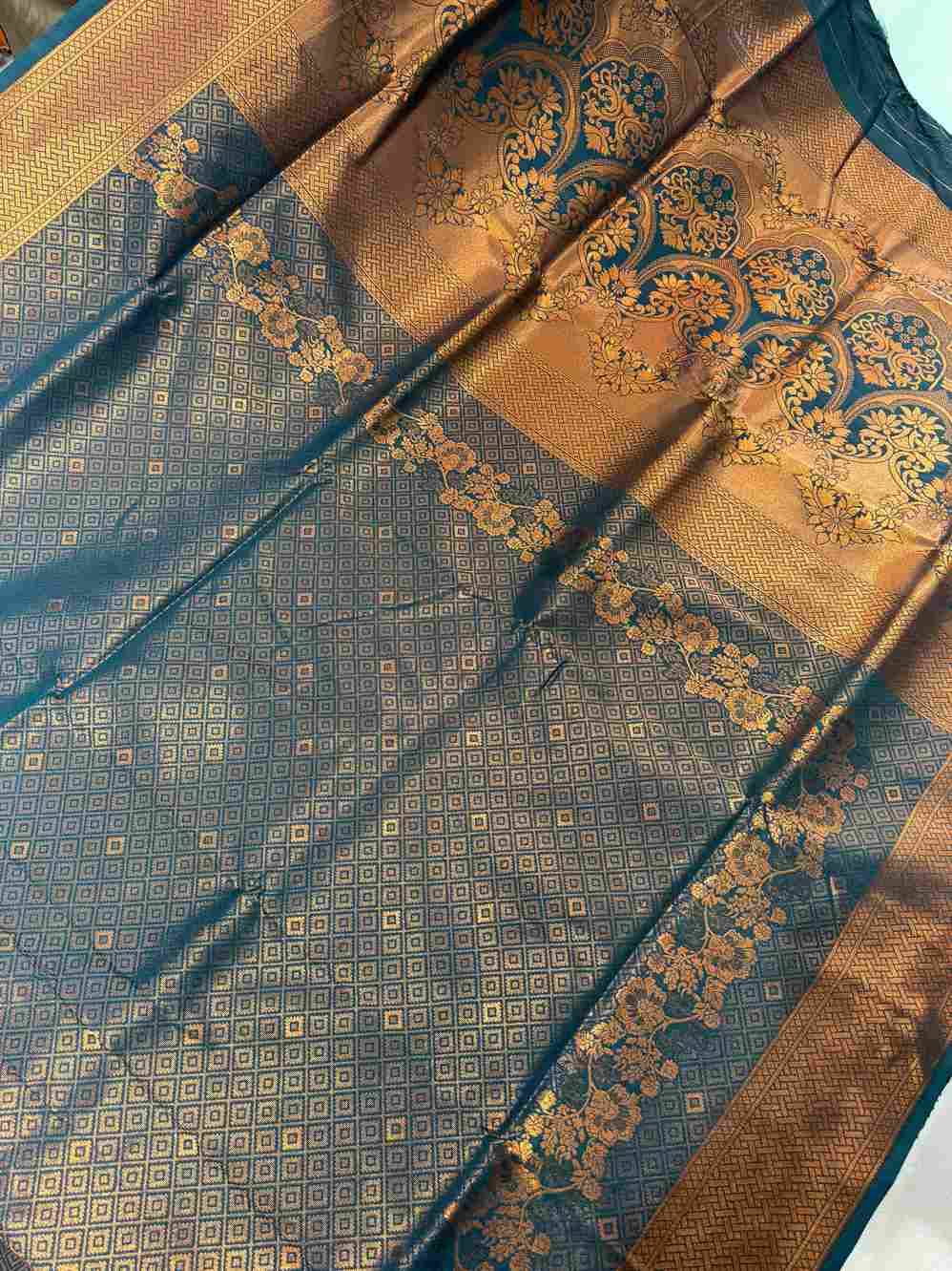 Pt-Banarasi By Fashid Wholesale 01 To 09 Series Indian Traditional Wear Collection Beautiful Stylish Fancy Colorful Party Wear & Occasional Wear Pure Banarasi Silk Sarees At Wholesale Price
