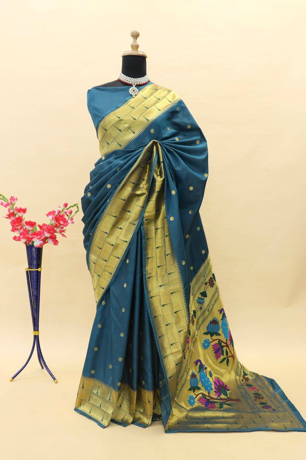 Pt-Avantika By Fashid Wholesale 01 To 09 Series Indian Traditional Wear Collection Beautiful Stylish Fancy Colorful Party Wear & Occasional Wear Paithani Pure Silk Sarees At Wholesale Price