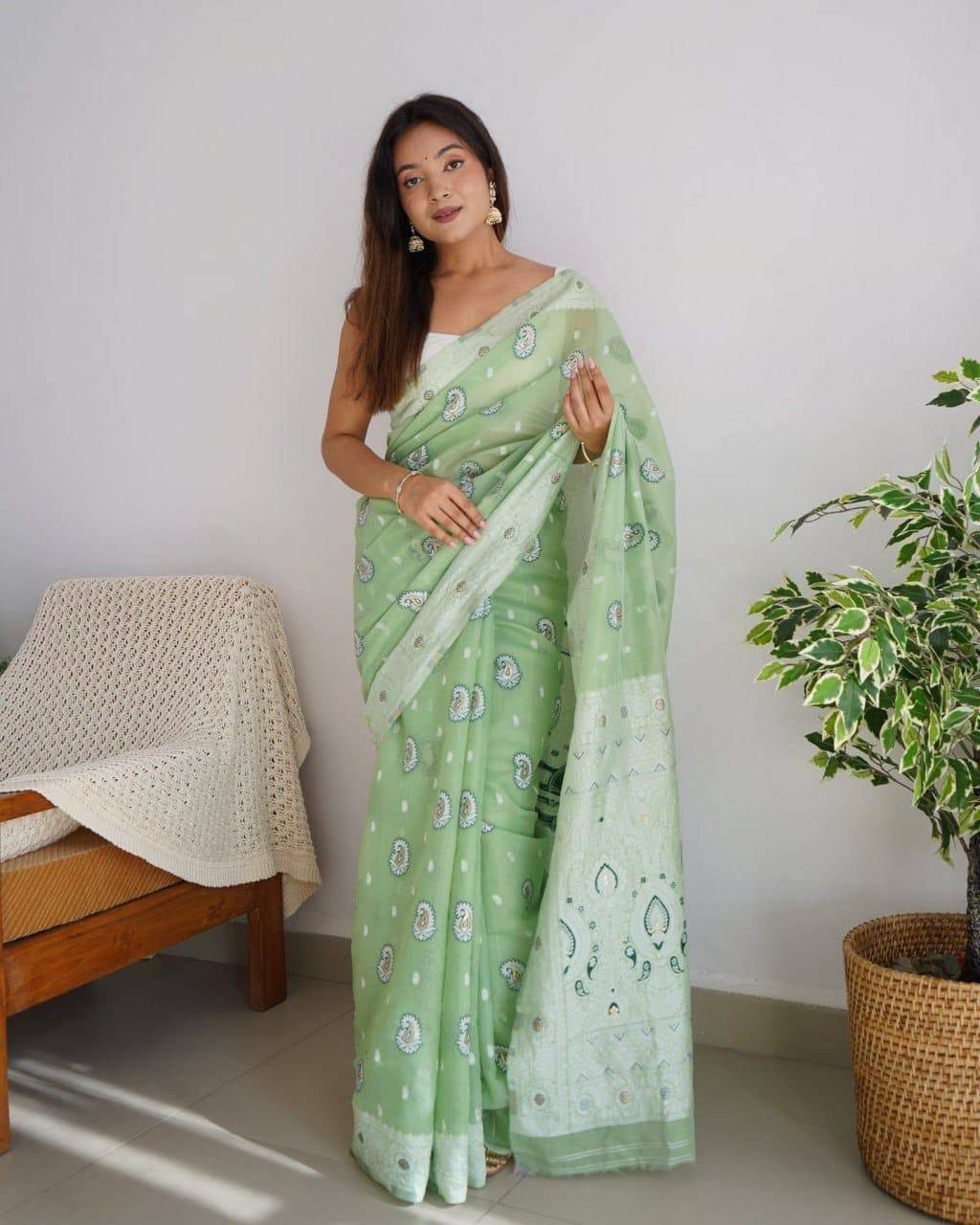 Lc-618 By Fashid Wholesale 01 To 04 Series Indian Traditional Wear Collection Beautiful Stylish Fancy Colorful Party Wear & Occasional Wear Linen Cotton Sarees At Wholesale Price
