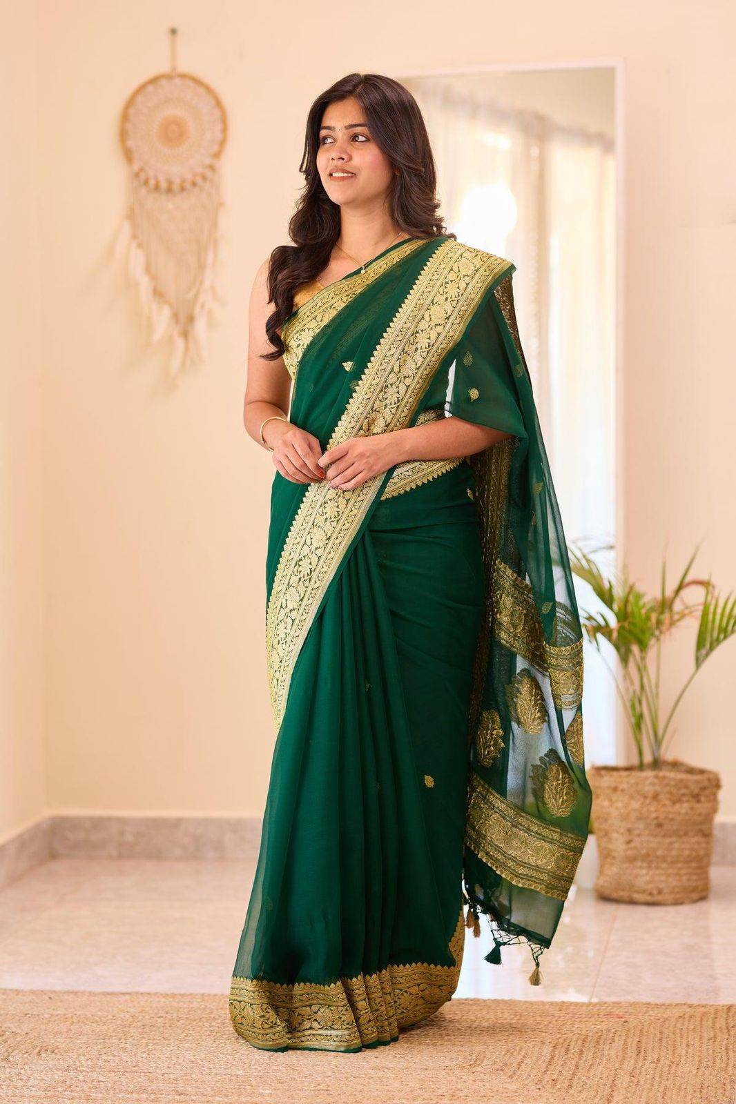 Lc-901 By Fashid Wholesale 01 To 05 Series Indian Traditional Wear Collection Beautiful Stylish Fancy Colorful Party Wear & Occasional Wear Soft Linen Sarees At Wholesale Price