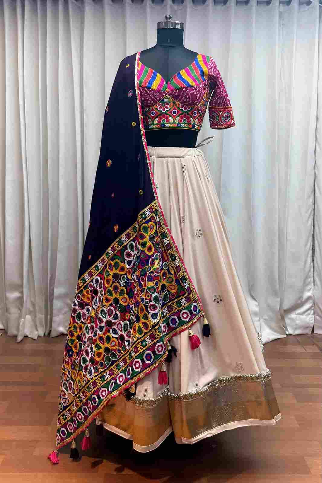 Raas Vol-27 By Shubhkala 11081 To 11087 Series Navratri Wear Collection Beautiful Stylish Colorful Fancy Party Wear & Occasional Wear Viscose Cotton Lehengas At Wholesale Price