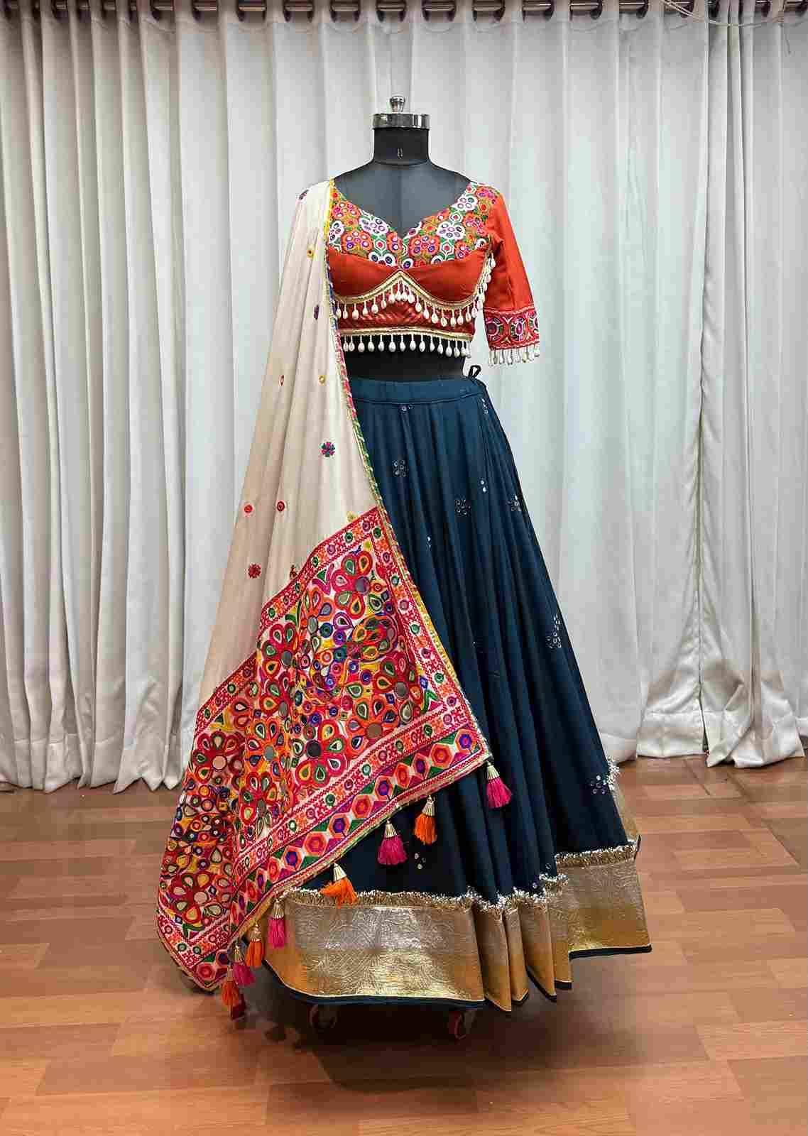 Raas Vol-27 By Shubhkala 11081 To 11087 Series Navratri Wear Collection Beautiful Stylish Colorful Fancy Party Wear & Occasional Wear Viscose Cotton Lehengas At Wholesale Price