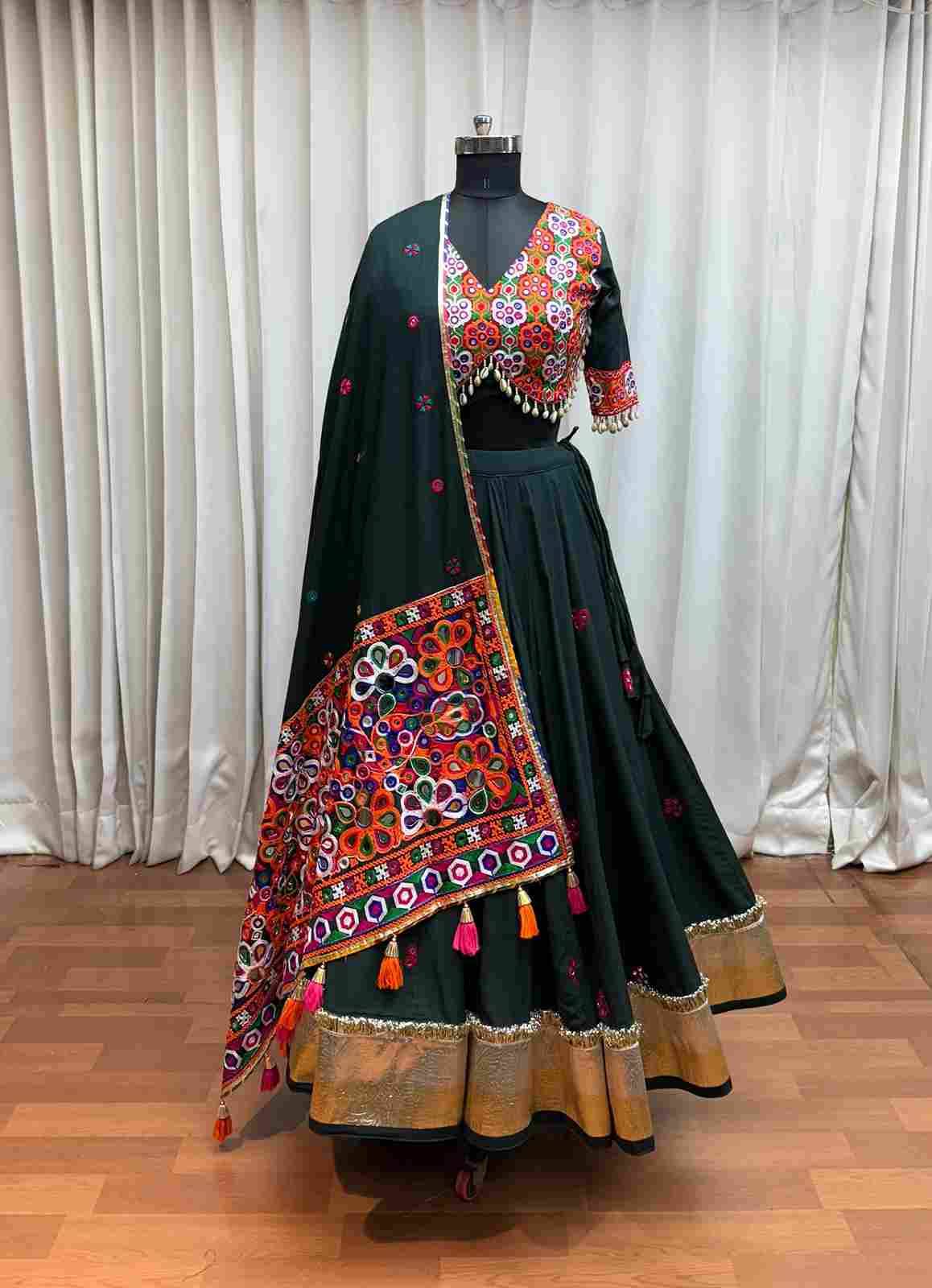 Raas Vol-27 By Shubhkala 11081 To 11087 Series Navratri Wear Collection Beautiful Stylish Colorful Fancy Party Wear & Occasional Wear Viscose Cotton Lehengas At Wholesale Price