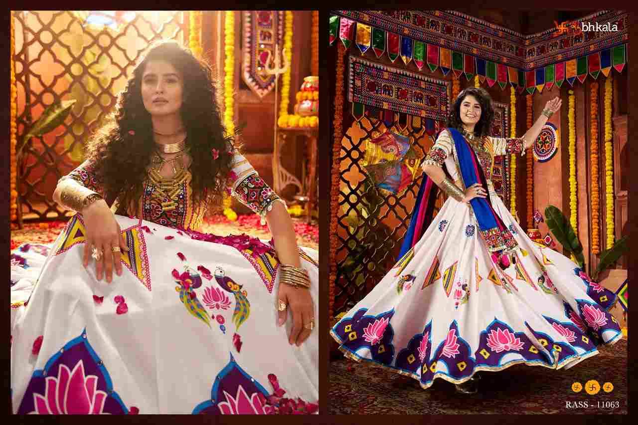 Raas Vol-25 By Shubhkala 11061 To 11065 Series Navratri Wear Collection Beautiful Stylish Colorful Fancy Party Wear & Occasional Wear Viscose Cotton Lehengas At Wholesale Price