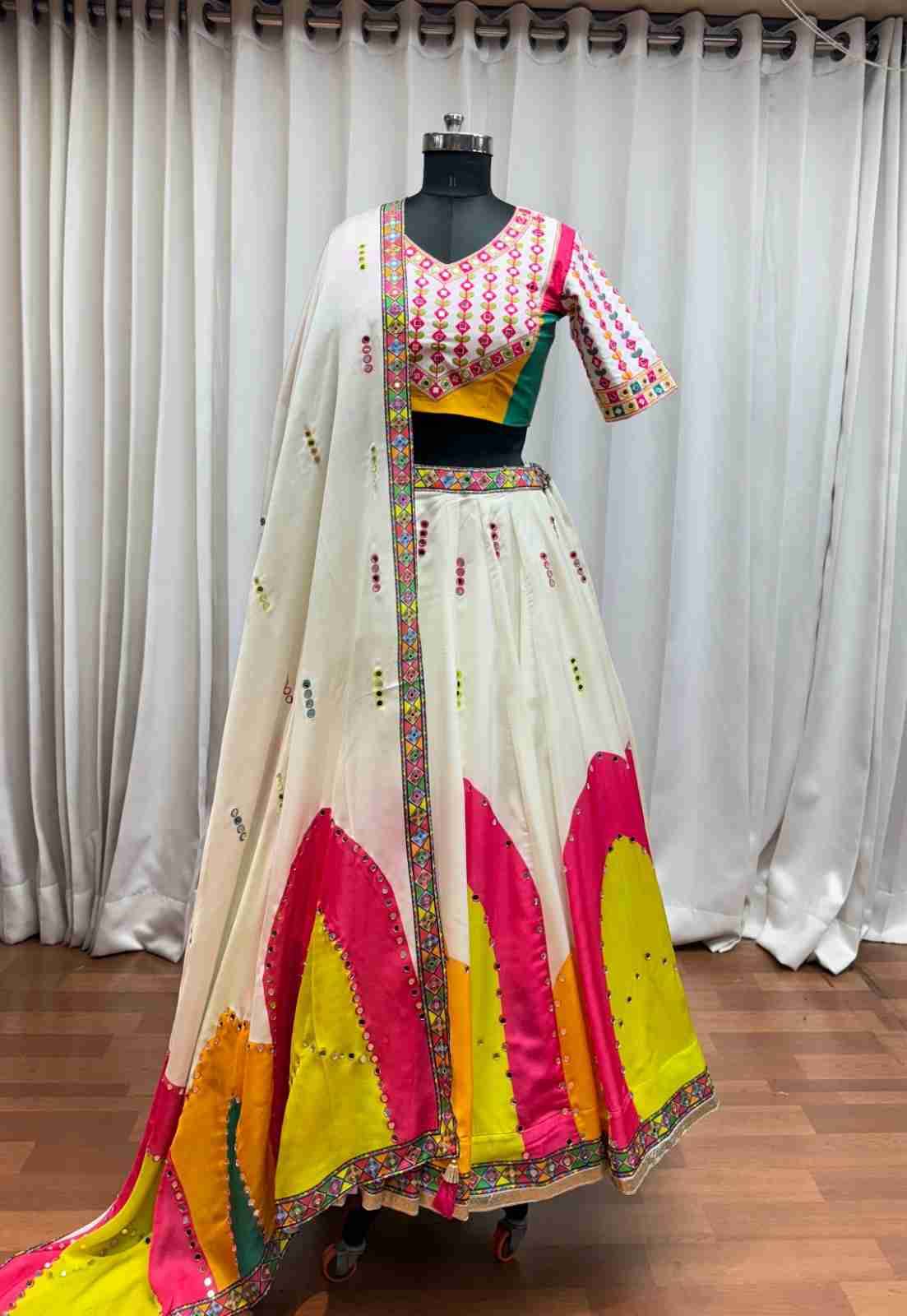 Raas Vol-25 By Shubhkala 11061 To 11065 Series Navratri Wear Collection Beautiful Stylish Colorful Fancy Party Wear & Occasional Wear Viscose Cotton Lehengas At Wholesale Price
