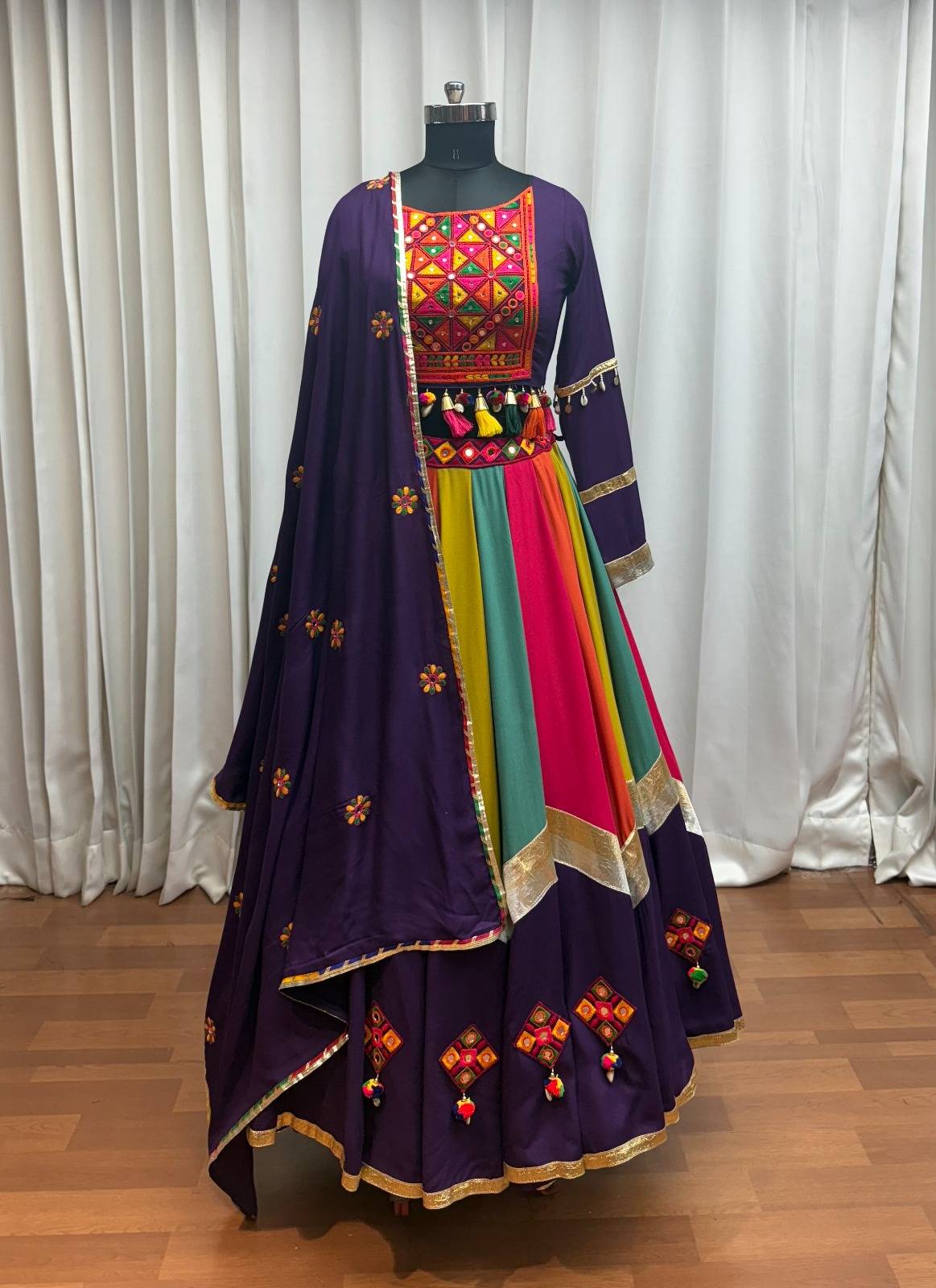 Raas Vol-28 By Shubhkala 11091 To 11094 Series Navratri Wear Collection Beautiful Stylish Colorful Fancy Party Wear & Occasional Wear Viscose Cotton Lehengas At Wholesale Price