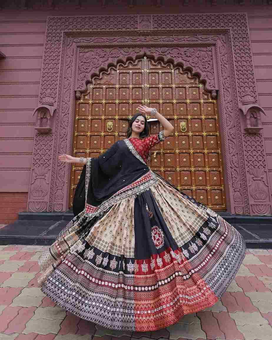 Le-645 By Fashid Wholesale Navratri Wear Collection Beautiful Stylish Colorful Fancy Party Wear & Occasional Wear Polly Rayon Lehengas At Wholesale Price