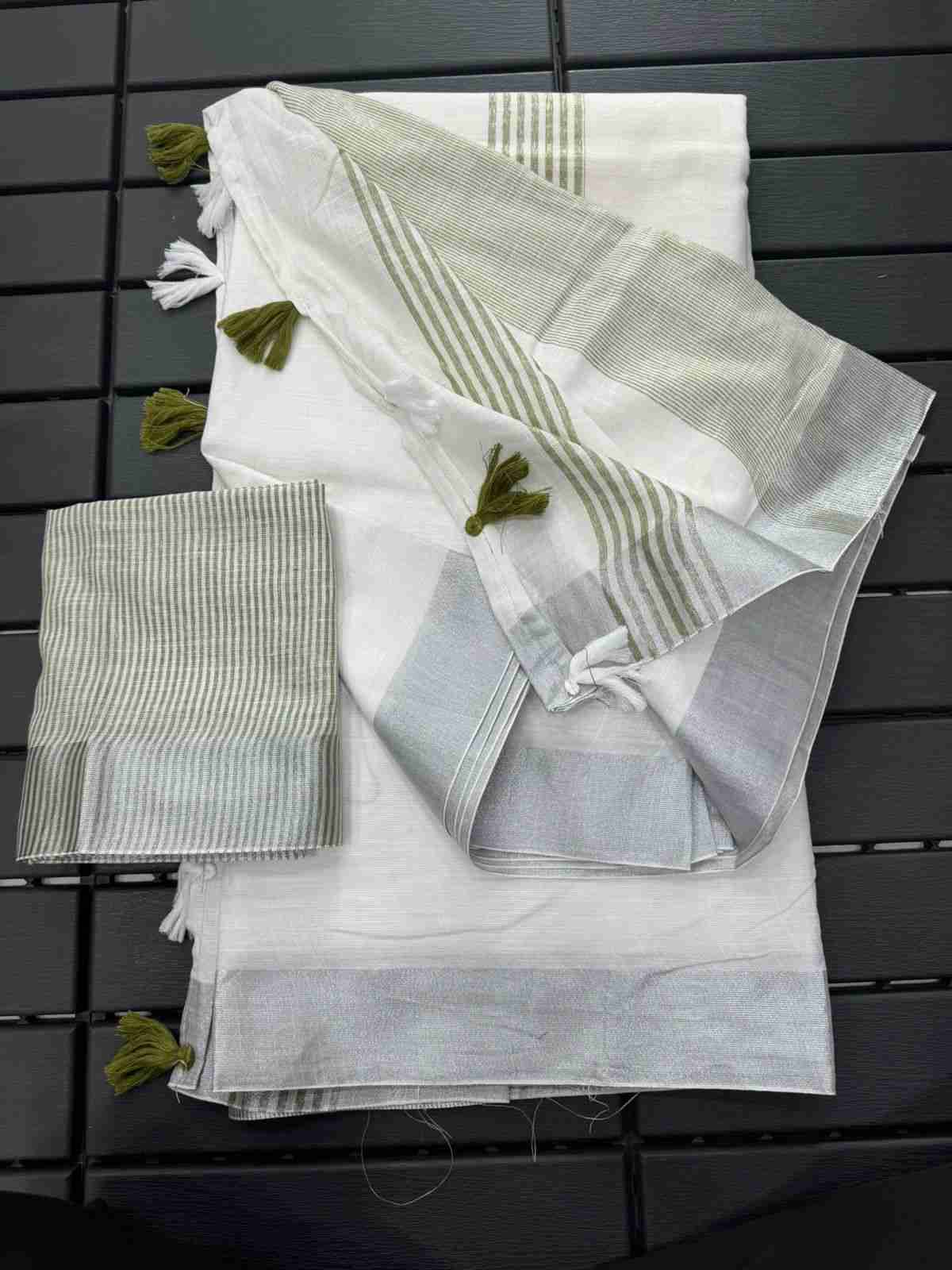 Ab-104 By Fashid Wholesale 01 To 06 Series Indian Traditional Wear Collection Beautiful Stylish Fancy Colorful Party Wear & Occasional Wear Soft Cotton Sarees At Wholesale Price