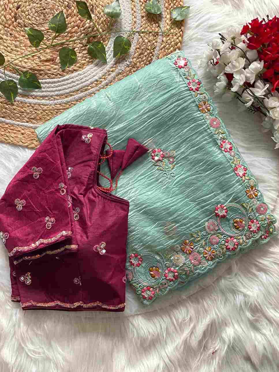 Vs-Laxmi By Fashid Wholesale 01 To 05 Series Indian Traditional Wear Collection Beautiful Stylish Fancy Colorful Party Wear & Occasional Wear Premium Gold Crush Sarees At Wholesale Price