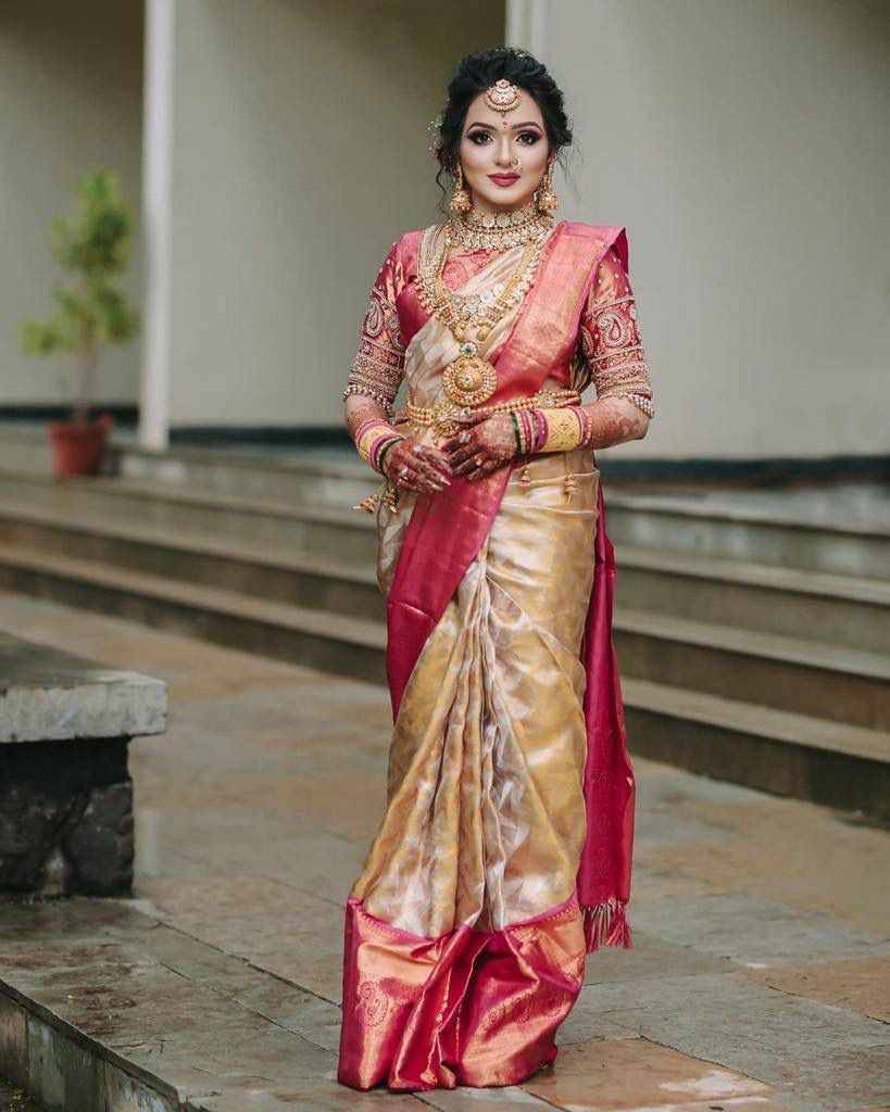 Lc-452 By Fashid Wholesale Indian Traditional Wear Collection Beautiful Stylish Fancy Colorful Party Wear & Occasional Wear Lichi Silk Sarees At Wholesale Price