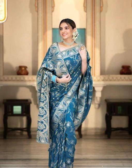 Lc-654 By Fashid Wholesale 01 To 03 Series Indian Traditional Wear Collection Beautiful Stylish Fancy Colorful Party Wear & Occasional Wear Lichi Silk Sarees At Wholesale Price
