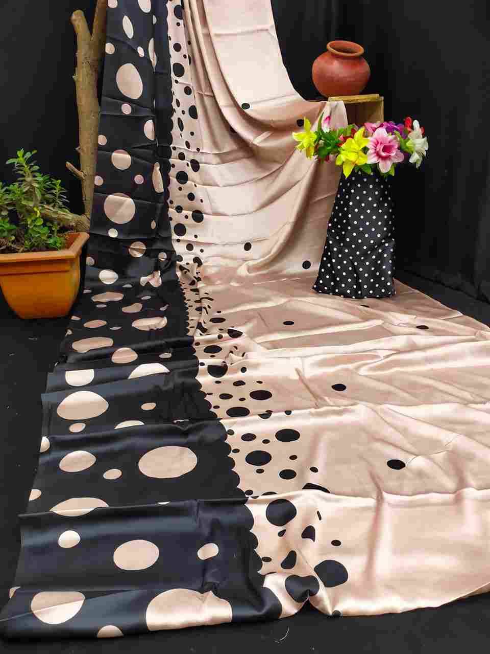Srr-112 By Fashid Wholesale 01 To 16 Series Indian Traditional Wear Collection Beautiful Stylish Fancy Colorful Party Wear & Occasional Wear Japan Crepe Digital Print Sarees At Wholesale Price