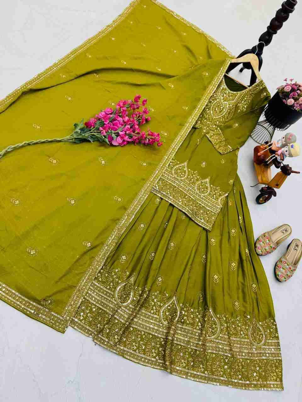 Zd-10005 By Fashid Wholesale 01 To 04 Series Wear Collection Beautiful Stylish Colorful Fancy Party Wear & Occasional Wear Chinnon Silk Lehengas At Wholesale Price