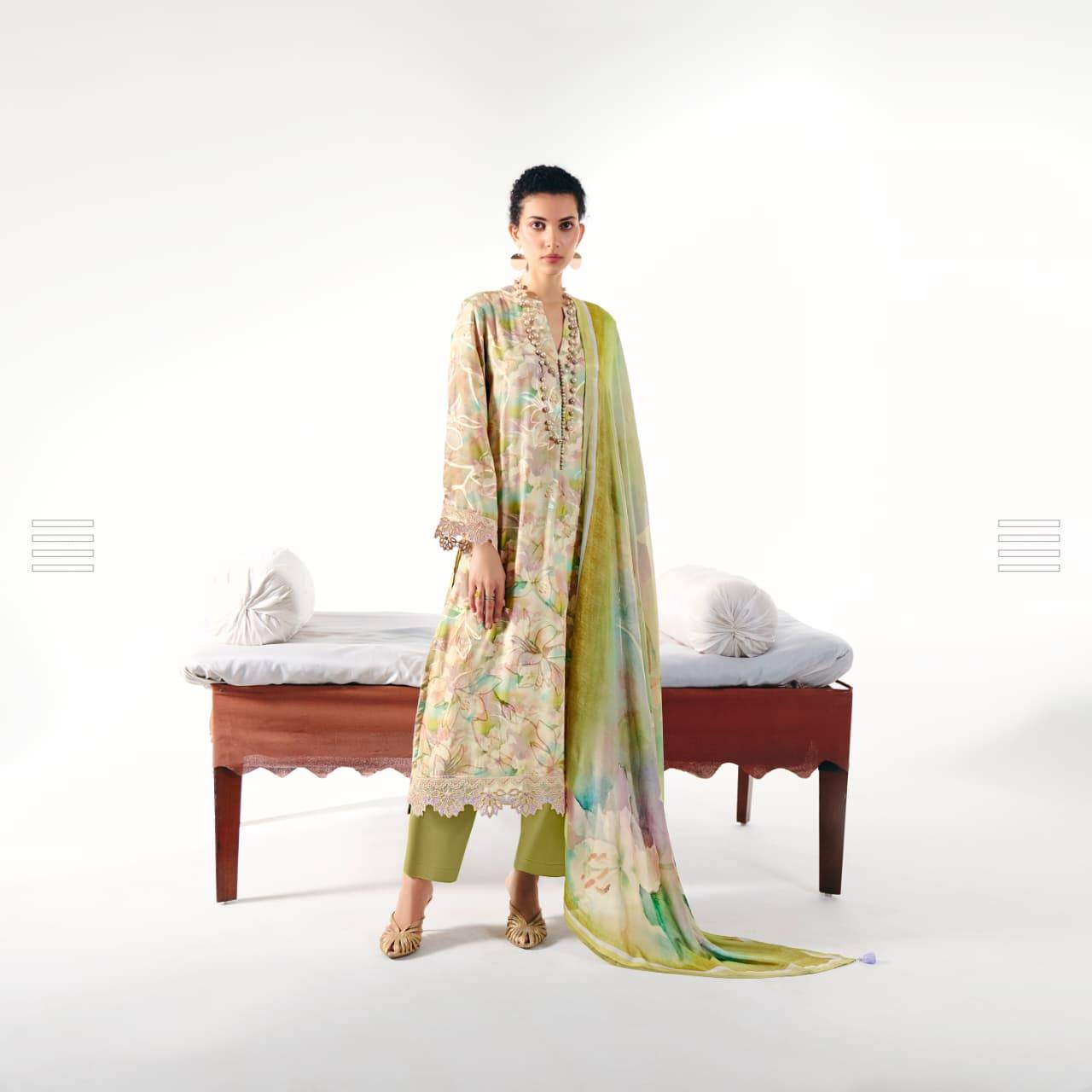 Gulaabia By Sohni 481 To 484 Series Beautiful Suits Colorful Stylish Fancy Casual Wear & Ethnic Wear Pure Bemberg Silk Jacquard Dresses At Wholesale Price