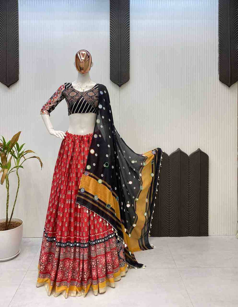 Le-642 By Fashid Wholesale Navratri Wear Collection Beautiful Stylish Colorful Fancy Party Wear & Occasional Wear Printed Rayon Lehengas At Wholesale Price