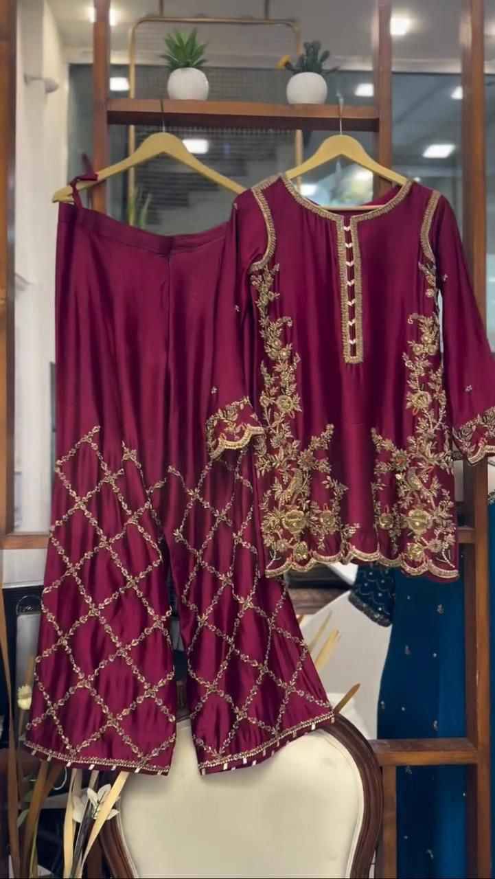 Le-2004 By Fashid Wholesale Beautiful Festive Suits Colorful Stylish Fancy Casual Wear & Ethnic Wear Crepe Silk Dresses At Wholesale Price