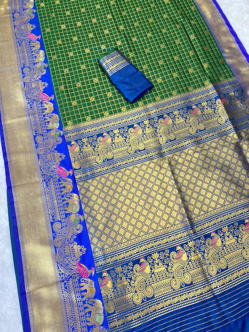 Ab-Pankhudi By Fashid Wholesale 01 To 04 Series Indian Traditional Wear Collection Beautiful Stylish Fancy Colorful Party Wear & Occasional Wear Kanchipuram Silk Sarees At Wholesale Price