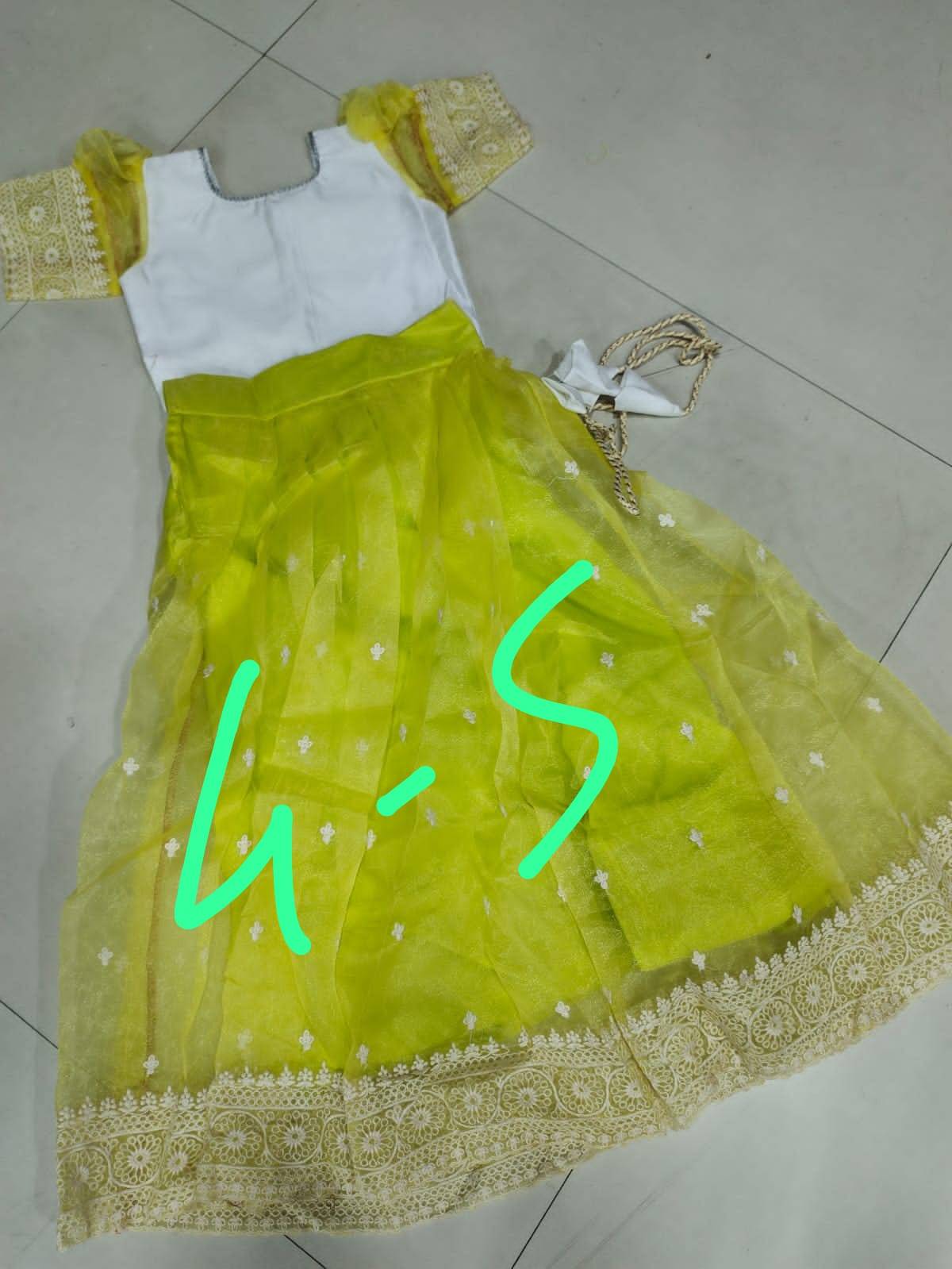 Pv-Kids Gown Vol-15 By Fashid Wholesale 01 To 21 Series Designer Beautiful Collection Occasional Wear & Party Wear Fancy Gowns At Wholesale Price