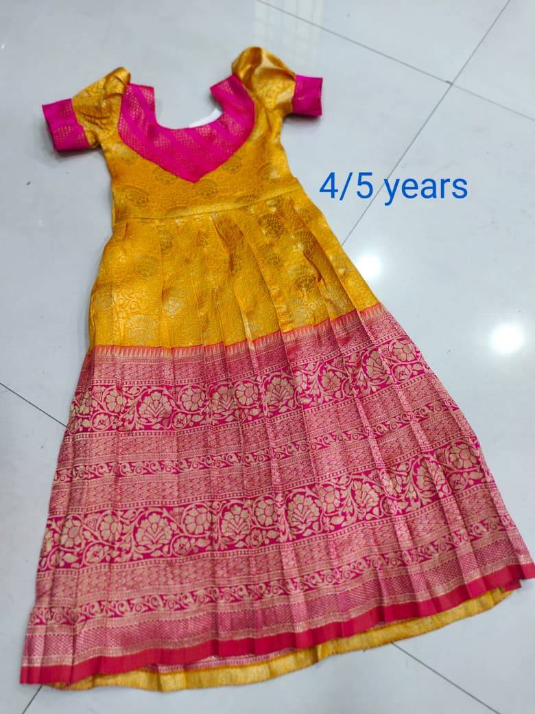 Pv-Kids Gown Vol-15 By Fashid Wholesale 01 To 21 Series Designer Beautiful Collection Occasional Wear & Party Wear Fancy Gowns At Wholesale Price