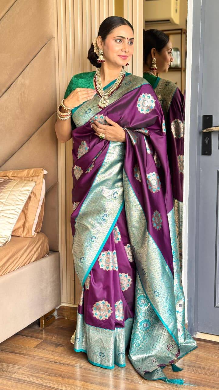 Vv-35 By Fashid Wholesale 01 To 07 Series Indian Traditional Wear Collection Beautiful Stylish Fancy Colorful Party Wear & Occasional Wear Banarasi Silk Sarees At Wholesale Price
