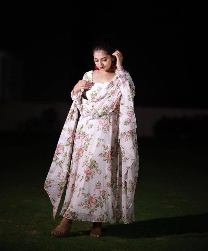 Lc-01 By Fashid Wholesale Beautiful Stylish Fancy Colorful Casual Wear & Ethnic Wear Premium Georgette Gown At Wholesale Price