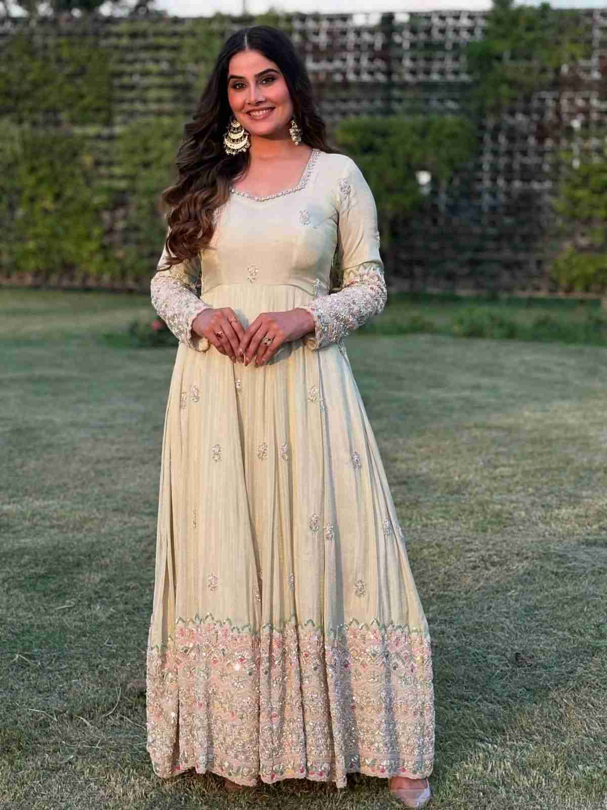 Sf-1070 By Fashid Wholesale Designer Beautiful Collection Occasional Wear & Party Wear Heavy Georgette Gowns With Bottom At Wholesale Price