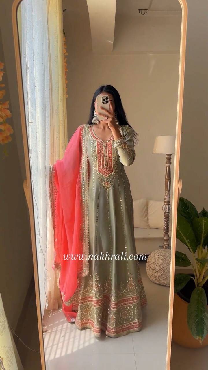 Kf-1639 By Fashid Wholesale 01 To 03 Series Designer Stylish Fancy Colorful Beautiful Party Wear & Ethnic Wear Collection Faux Georgette Gown At Wholesale Price