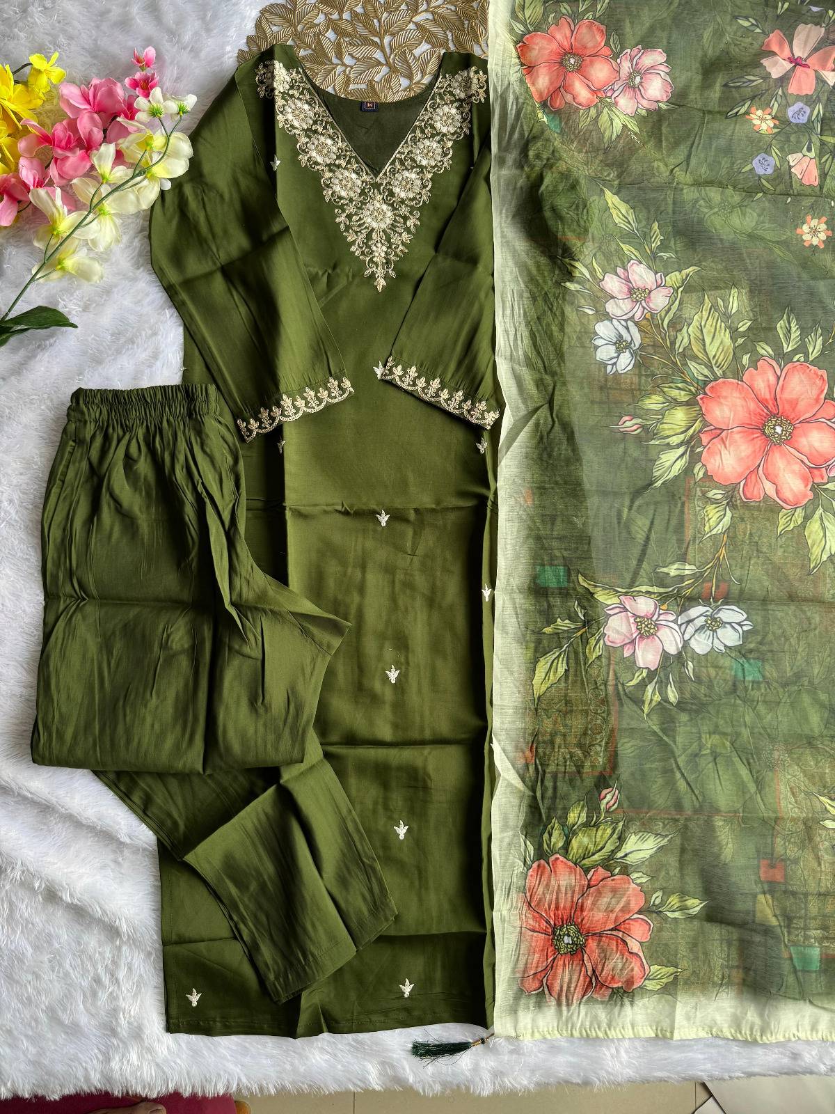 Vtd-24 By Fashid Wholesale Beautiful Festive Suits Colorful Stylish Fancy Casual Wear & Ethnic Wear Roman Silk Dresses At Wholesale Price